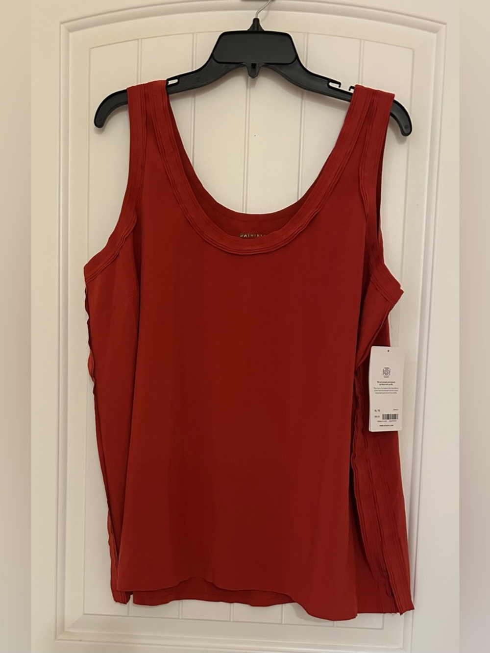 Athleta FWS Sleeveless Scoop Tank in Red Currant  NWT Size XL - Picture 2 of 11